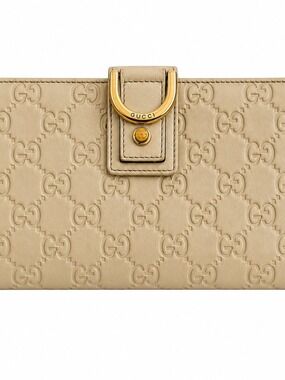 GUCCI Abbey GG Monogram Wallet w/Gold D-Ring Buckle – Authentic Preloved Luxury